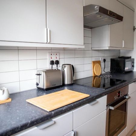 Guestready - Homely Leeds City Apartment Sleep 4 Meanwood المظهر الخارجي الصورة