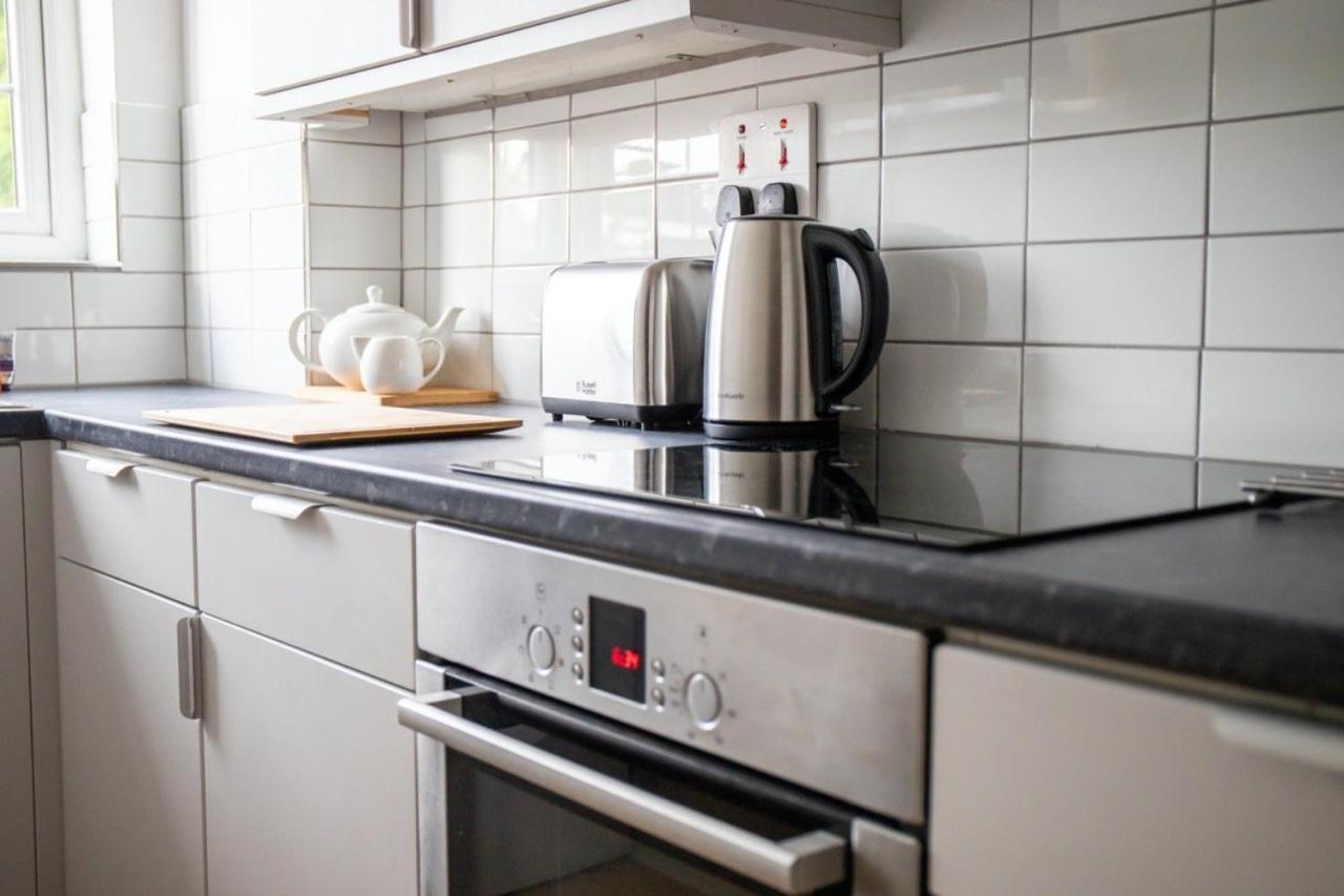 Guestready - Homely Leeds City Apartment Sleep 4 Meanwood المظهر الخارجي الصورة